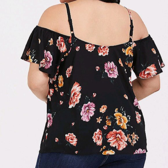 Torrid NWT 5X GORGEOUS Rose Cold Shoulder Blouse - Picture 2 of 4